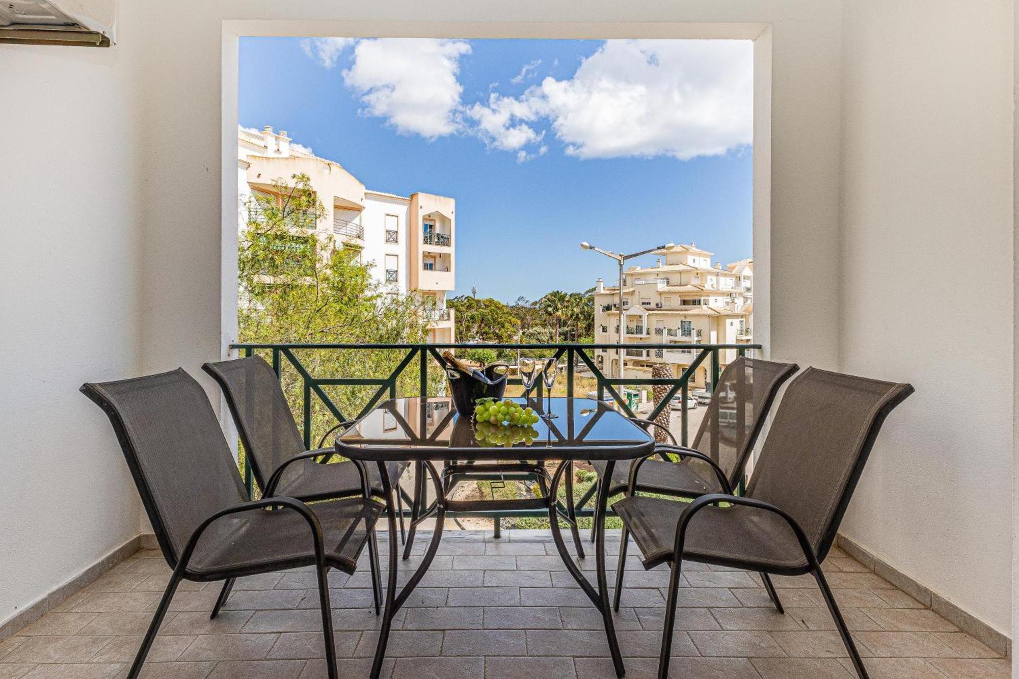 Quinta Da Torre Apartment อาร์มาซอง เด เปรา ภายนอก รูปภาพ