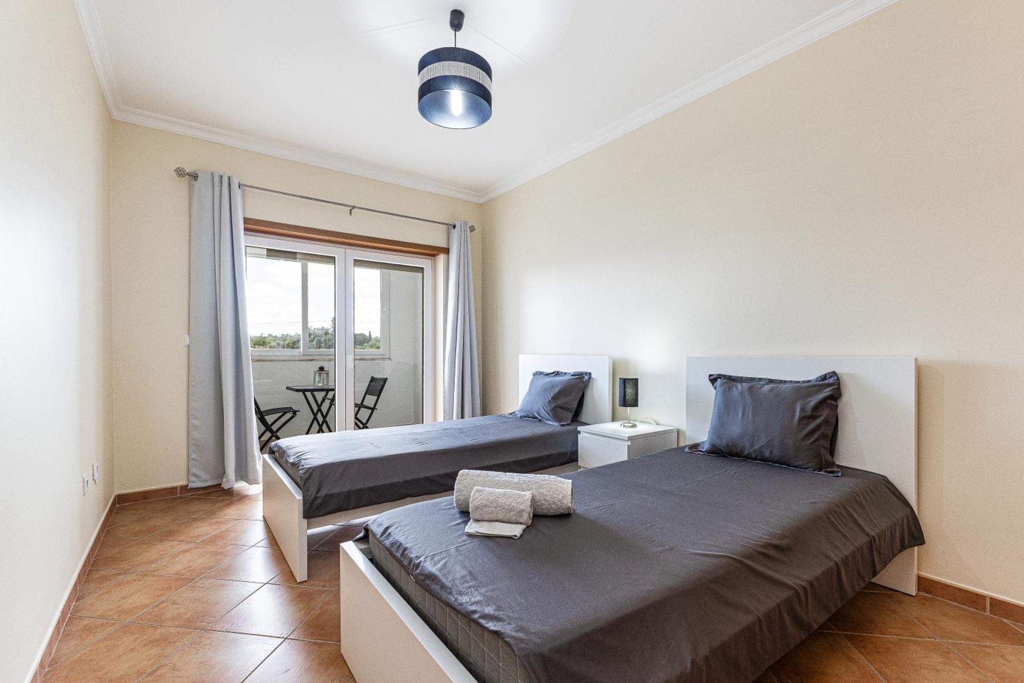 Quinta Da Torre Apartment อาร์มาซอง เด เปรา ภายนอก รูปภาพ
